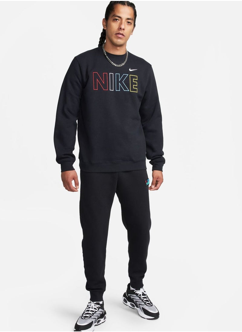 Nike - Club+ Patch Graphic Pants - Image 1