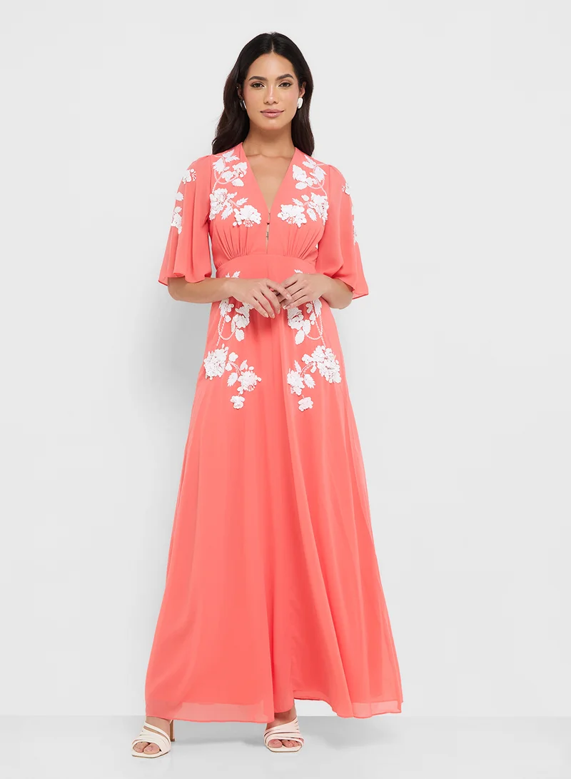 هوب اند ايفي Floral Appliqué Maxi Dress