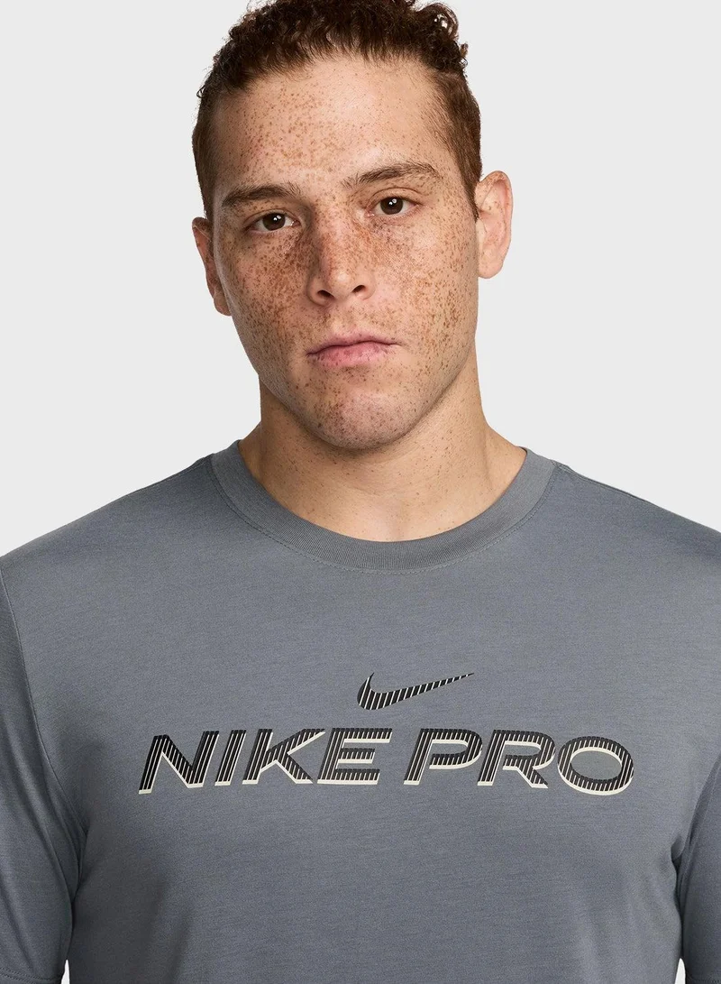 Nike Men’s Dri-FIT Training T-Shirt