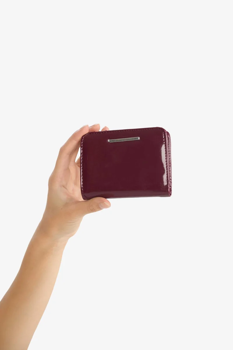 ديفاكتو Woman Faux Leather Wallets