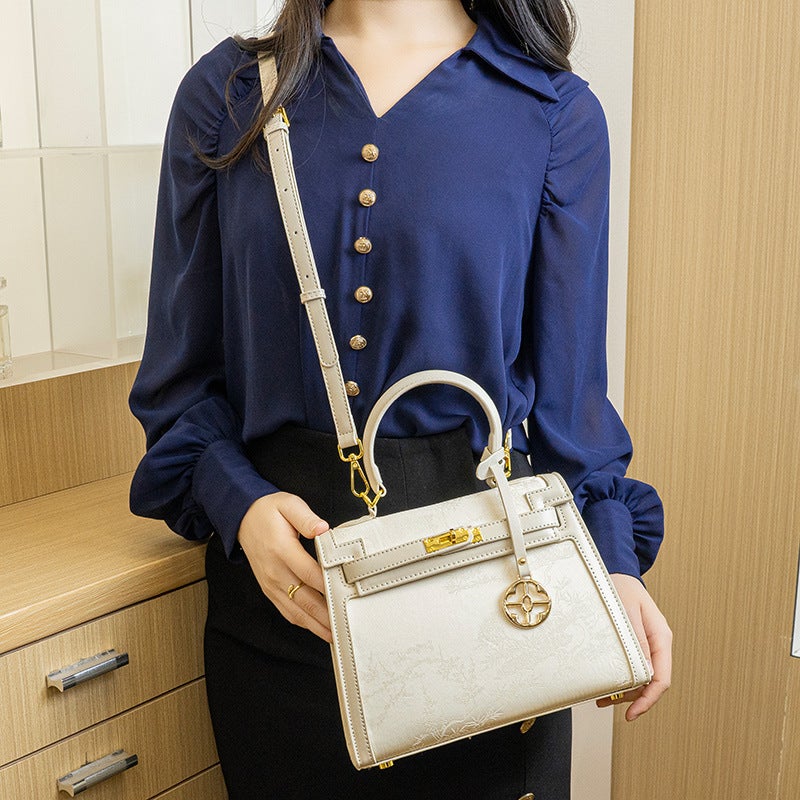 High-End Chinese Embroidered Women'S Bag 2024 Red Bridal Bag Wedding Bag Mother'S Day Handbag - Image 4