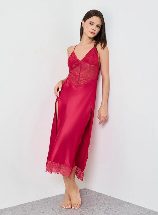 تايك تو Burgundy Lace-Trim Slip Dress with Side Slit