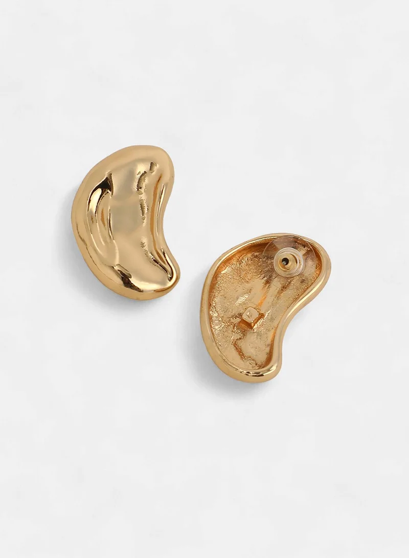 SOHI Dented Bean Contemporary Artificial Stud Earring Jewellery