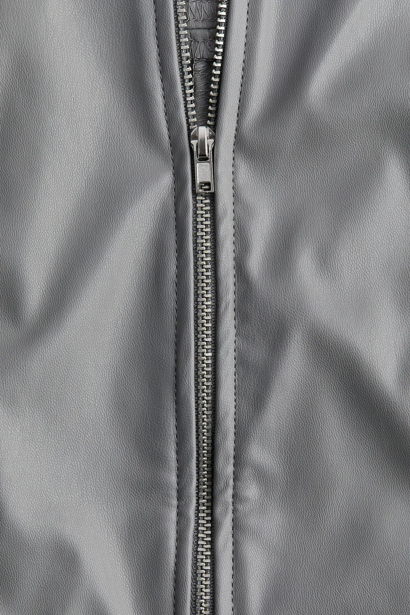 اتش اند ام فيست من القماش المطلي