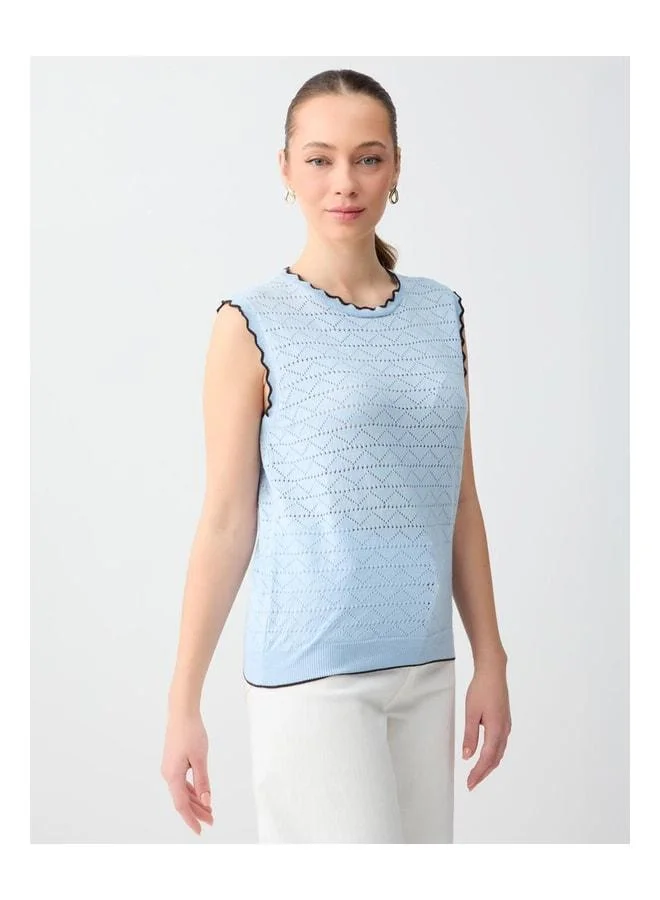 Jimmy Key Light Blue Boat-Neck Sleeveless Patterned Knit Blouse.