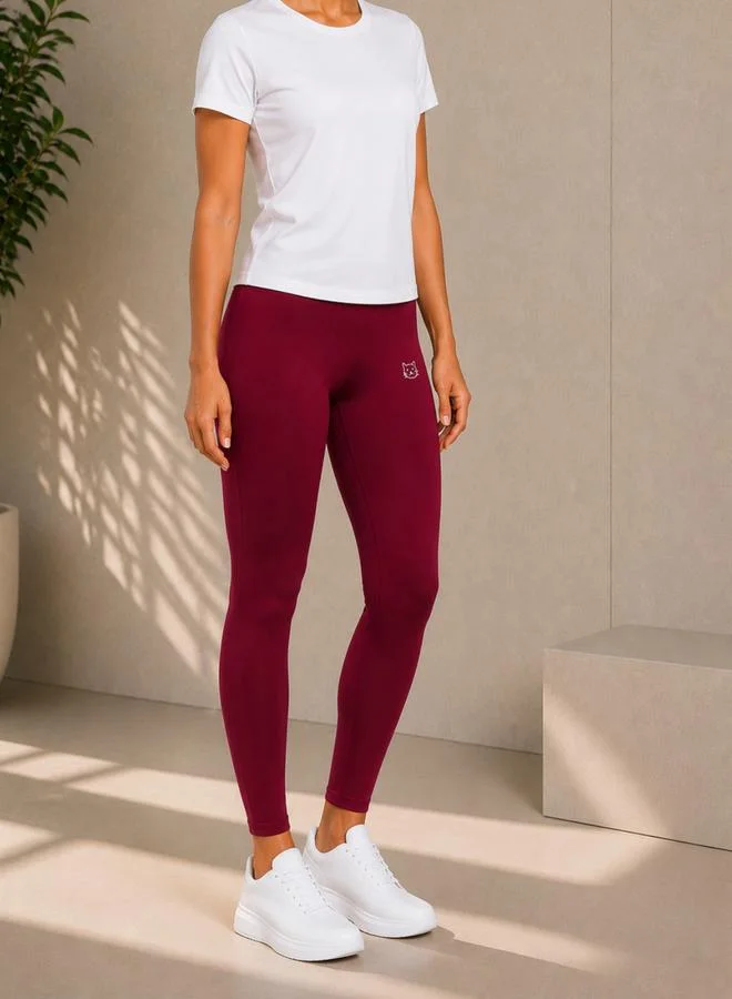 تايك تو Burgundy Solid Active Leggings with Logo Print By Lazzycat
