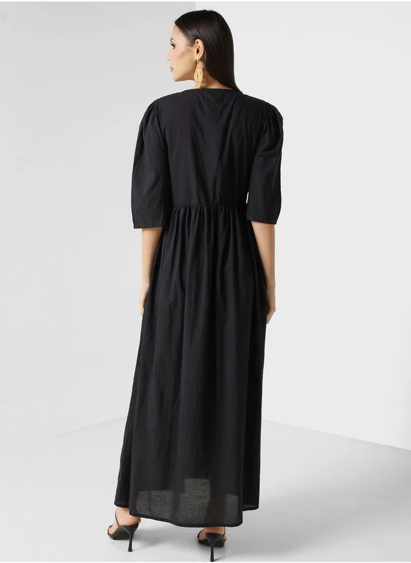 ارابيان كلوزيت Embroidered Tiered Jalabiya