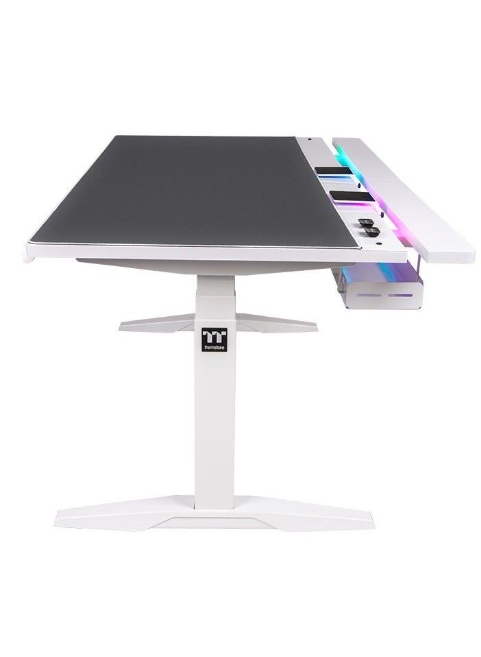 ثيرمال تيك مكتب ألعاب G700 RGB Snow - مكتب كهربائي قائم بارتفاع قابل للتعديل، سطح من الخشب المضغوط مقاس 160 سم × 88.7 سم، نظام رفع ثلاثي المراحل بمحركين، إضاءة LED RGB 16.8 مليون لون، إعدادان للذاكرة، قفل أمان وحساسية تصادم، لون أبيض | GGD-G70-WHEIRX-11  - Image 3
