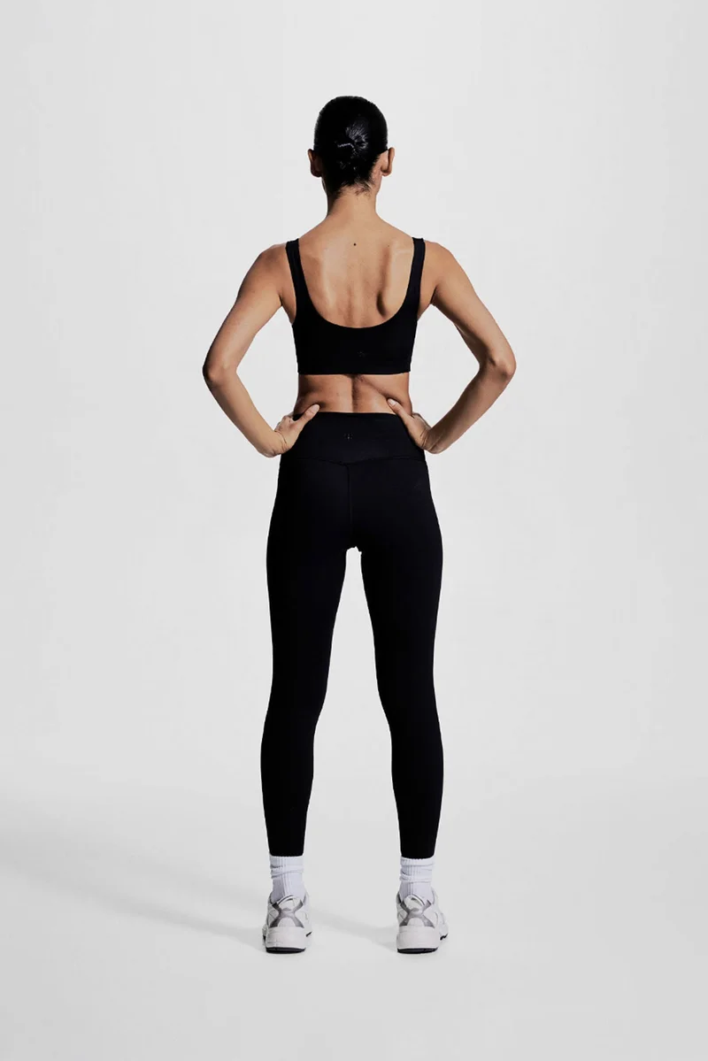 H&M Pocket-detail sports leggings in DryMove™