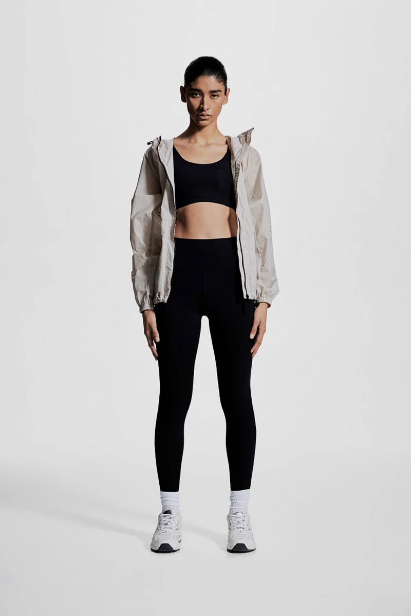 H&M Pocket-detail sports leggings in DryMove™