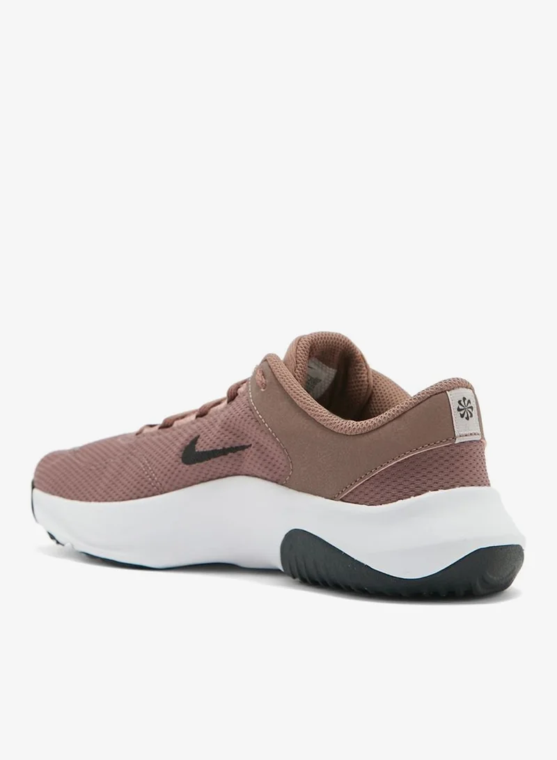 نايكي حذاء ليجند إسينشال 3 إن إن