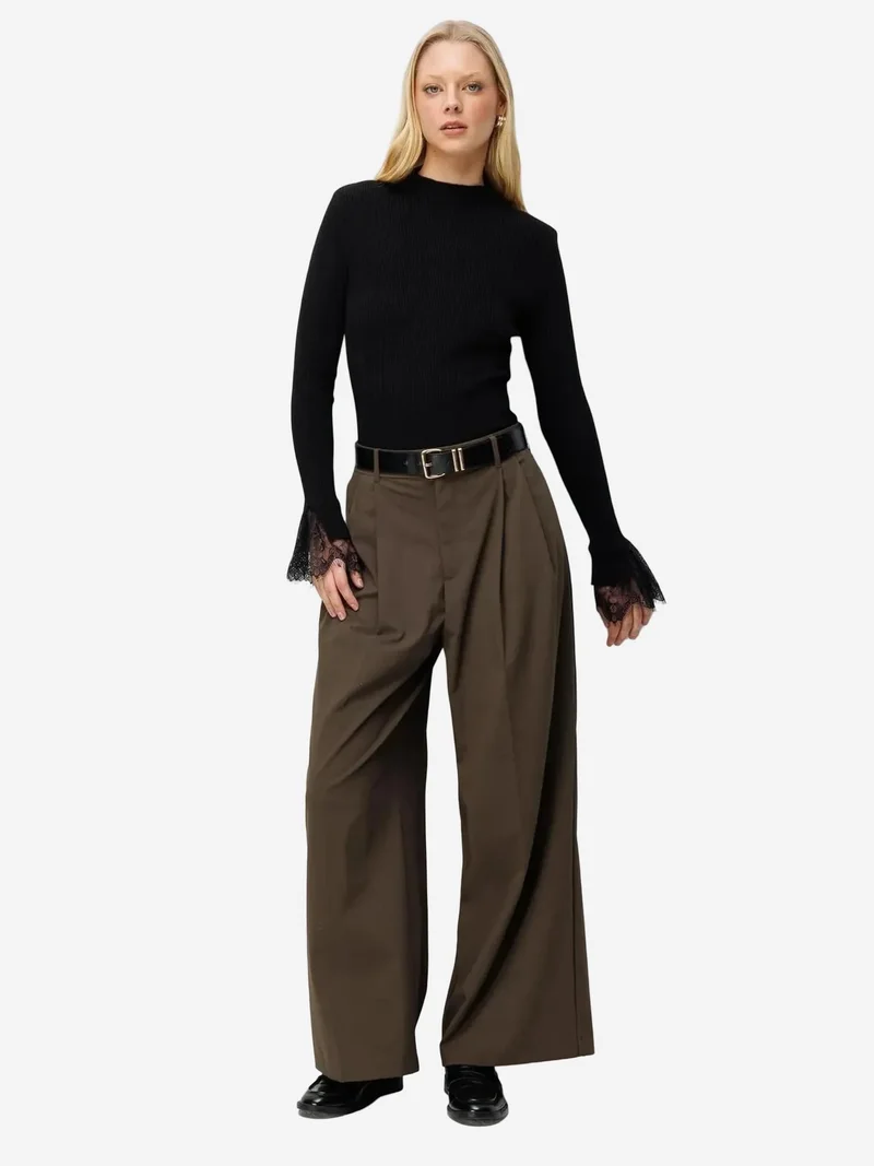 Mixray Black MIXRAY Slim Fit Ribbed Knit Sweater with Crew Neck for Women | Best Price UAE