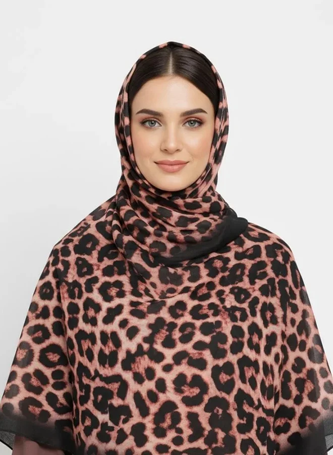 عبايات لمحة طرحة كلاسيك ليوبارد – شيفون بنقشة ليوبارد بإطار أنيق