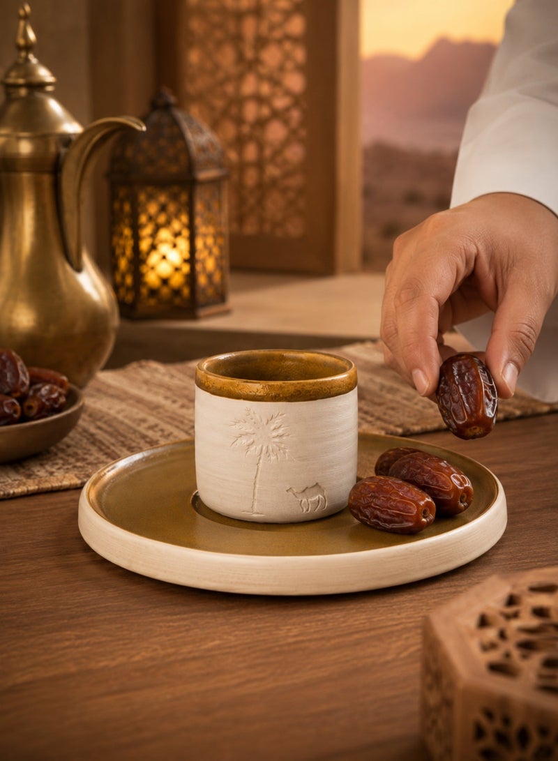 يمي كوب قهوة عربي مصنوع يدويًا سعة 250 ملليليتر بتصميم شجرة النخيل والجمل - كوب إسبريسو خزفي، كوب فخاري على الطراز البدوي مناسب للاتيه والشاي، هدية سعودية - Image 5