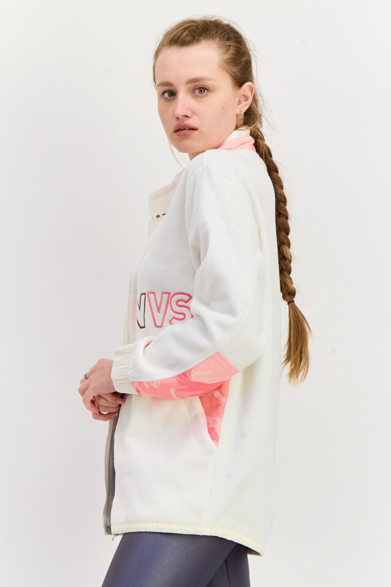 Aape By A Bathing Ape جاكيت نسائي مزخرف من قماش سوفت شيل، أبيض - Image 3