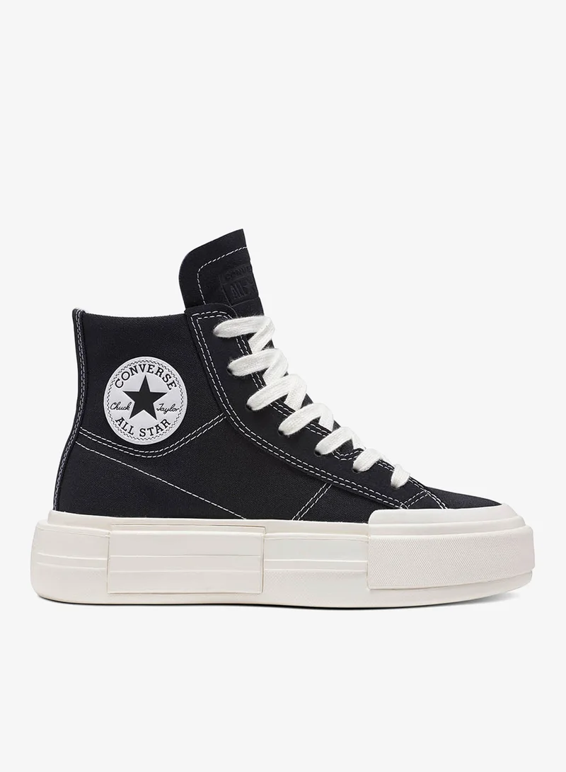 كونفرس تشاك تايلور أول ستار