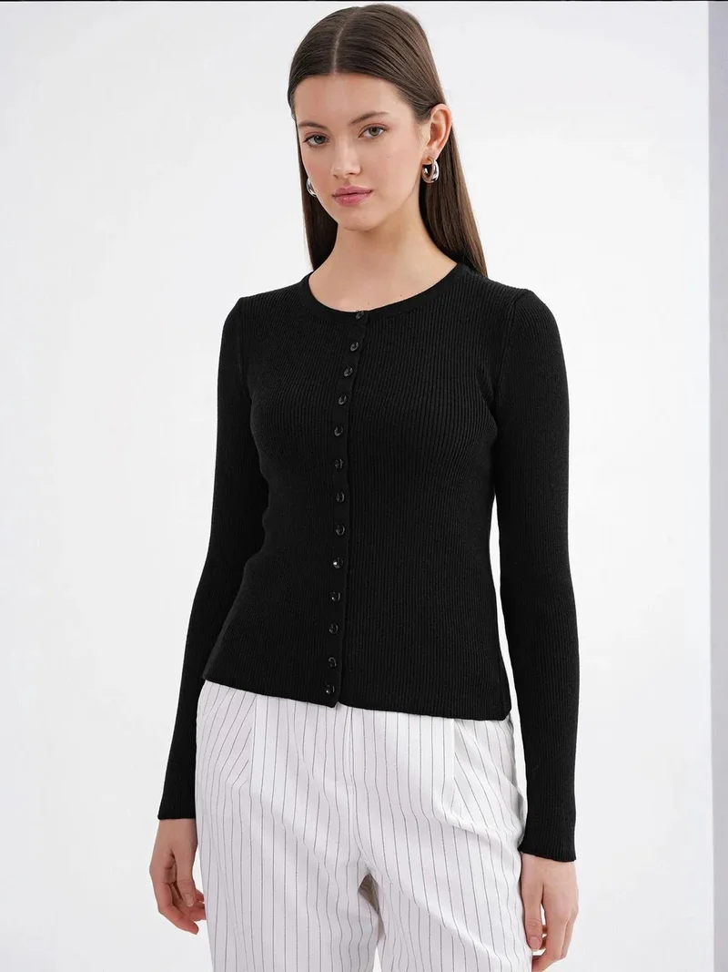 Mixray Black Mixray Buttoned Slim Fit Ribbed Knit Cardigan for Women | Best Price UAE