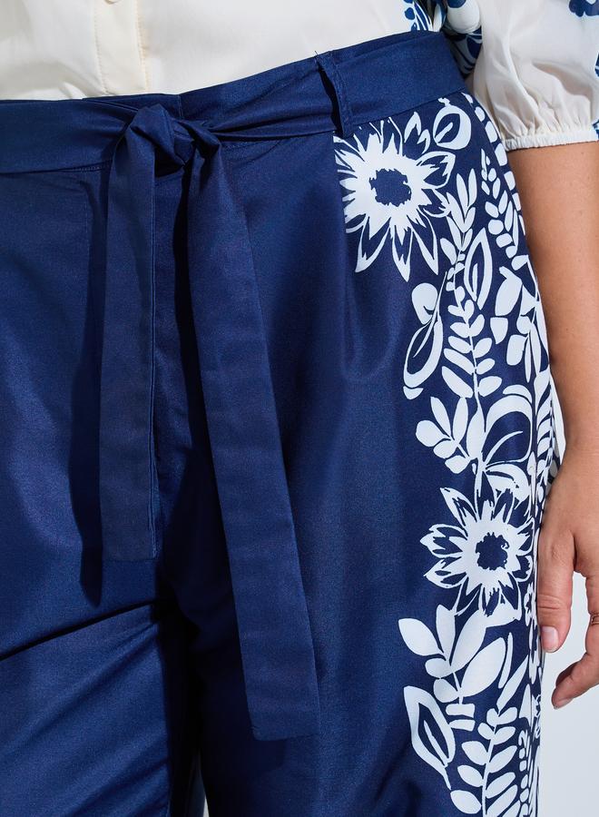 Styli Plus Size Women Navy Blue Floral Wide Leg Trousers - Image 3