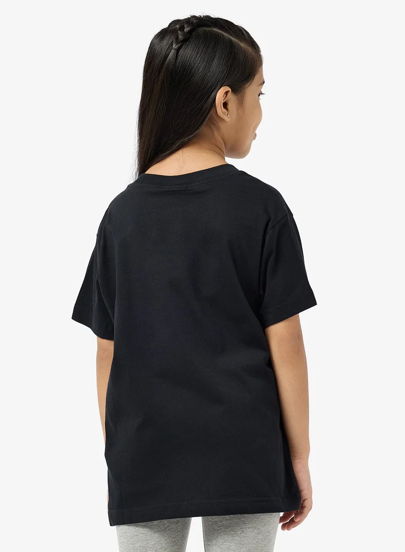 نايكي تيشيرت شبابي بتصميم عصري