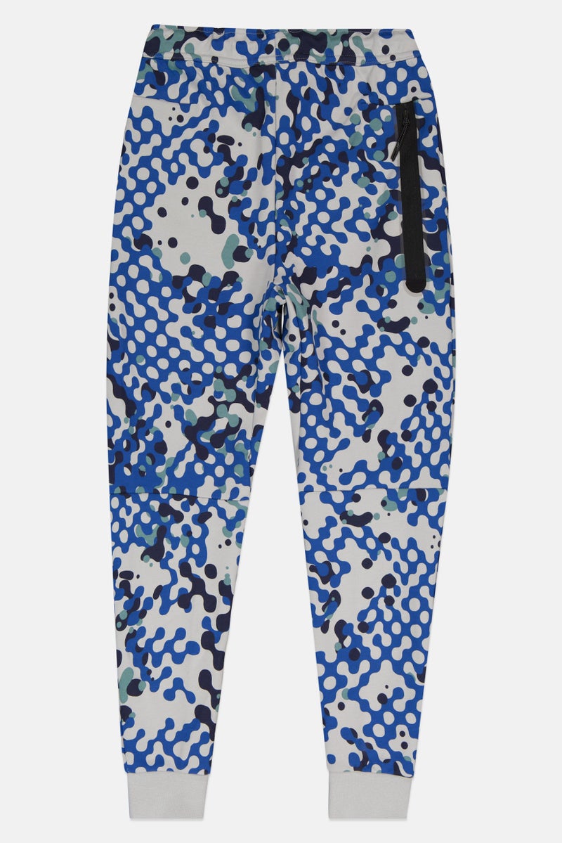 Nike Men Slim Fit Outdoor Jogger Pants, Multicolor - Image 3
