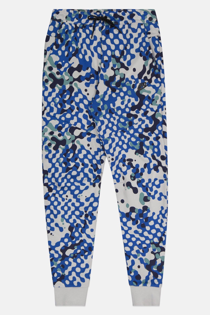 Nike Men Slim Fit Outdoor Jogger Pants, Multicolor - Image 2