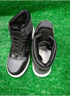 Generic Casual Leather Sneaker  - Image 2