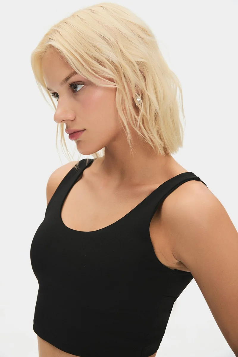 JOYSTAR Women's Black Lightly Supported Back Detailed Covered Sports Bra