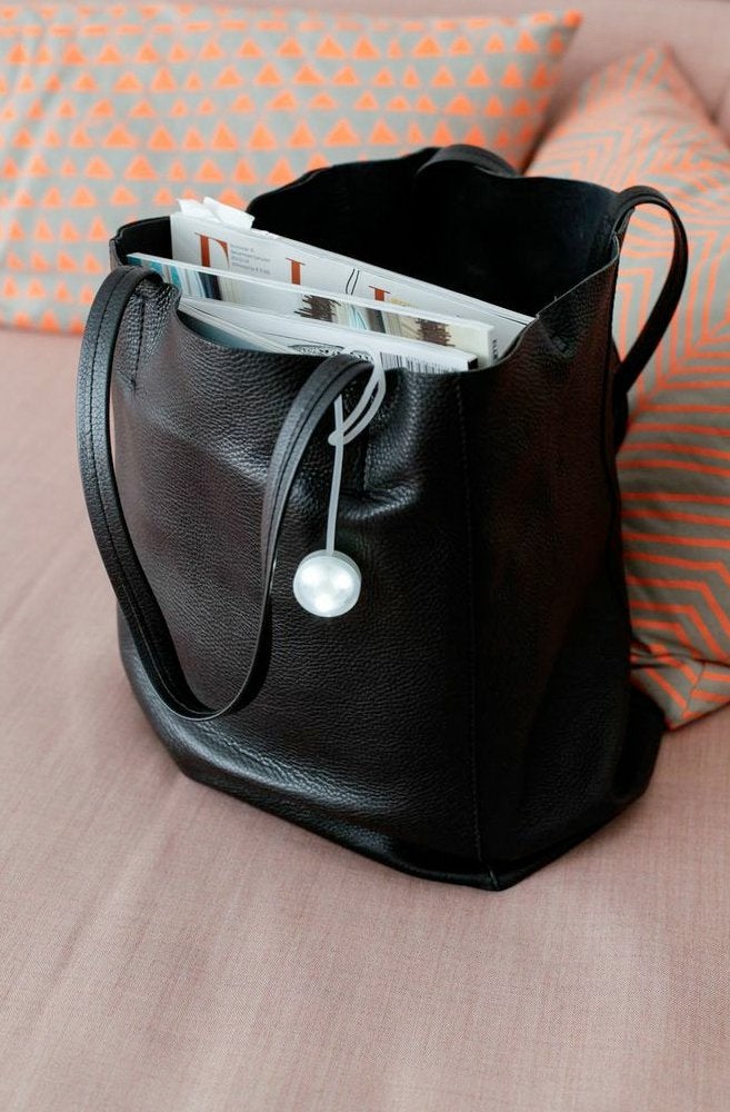 KIKKERLAND Kikkerland FL38 Silicone Purse Light  - Image 2