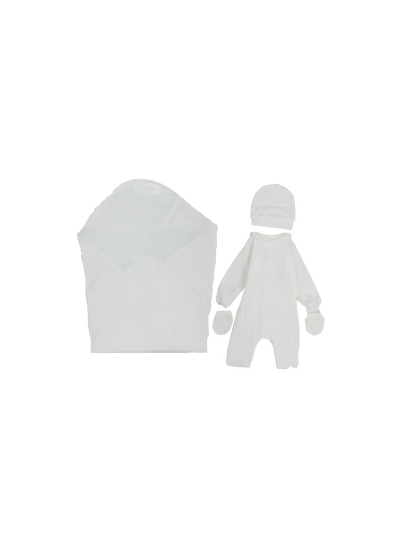 Berceau Unisex Baby Cotton Gift Clothes Box – Off-White with Golden Stars Design 4 Pcs - Image 2