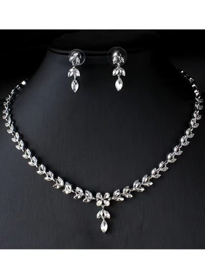 3Pcs Rhinestone Jewelry Set Stylish Elegant Leaf Necklace Zircon Earrings Chic Dress Accessory Festival Gift for Women Ladies Mother Wife Wedding Party Silver - Image 1