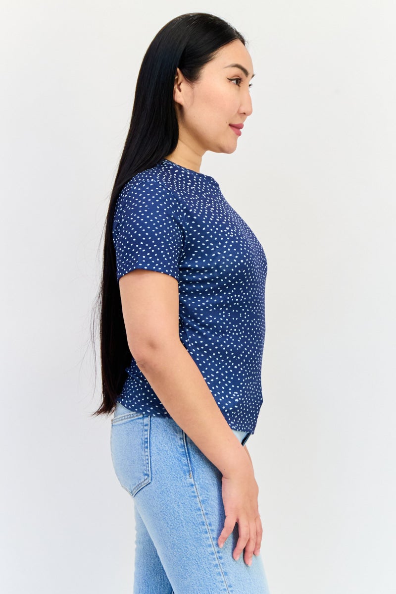 ONLY تي شيرت نسائي بأكمام قصيرة وياقة دائرية بنقاط بولكا، Navy - Image 2