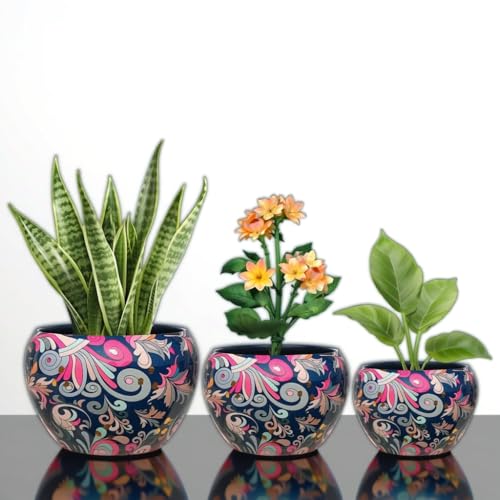 LAQA Designer Metal Indoor Planter Pot Small Sizes Folk Design Set of 3 Pieces - Image 1