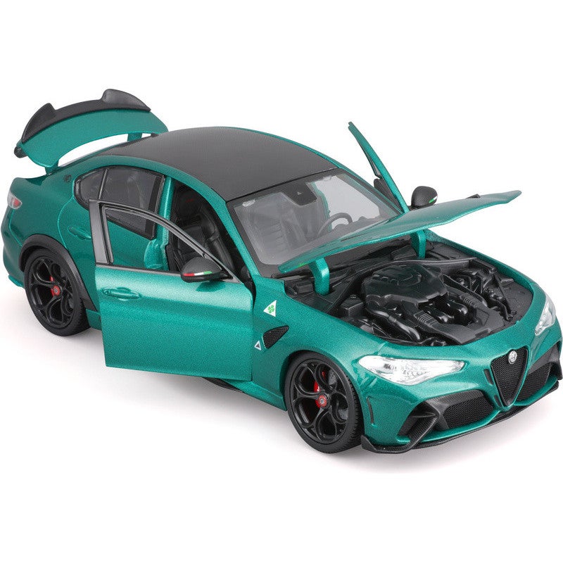Bburago - Alfa Romeo Giulia GTA 1/18 Diecast Model - Green - 18-11048 - Image 5