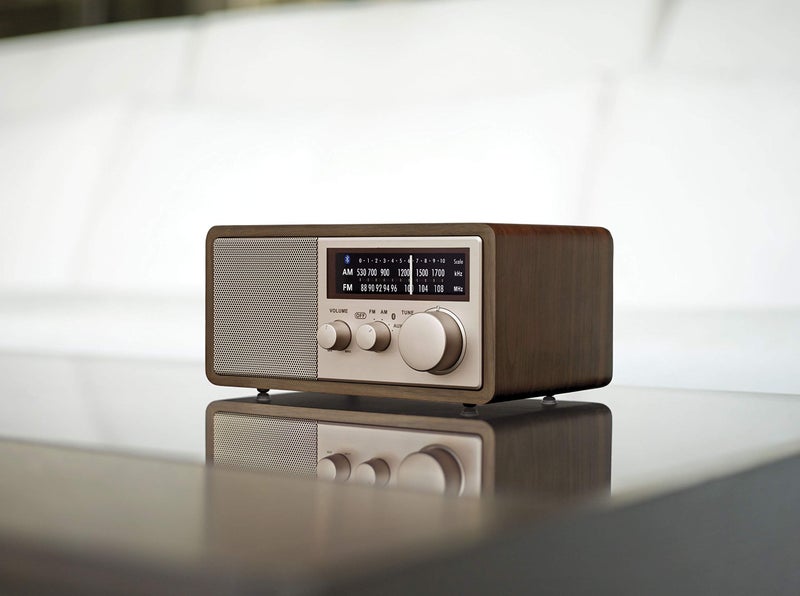 SANGEAN راديو خشبي خاص بالذكرى الخامسة والأربعين من سانجيان WR-16SE AM/FM/Bluetooth/Aux-in/USB لشحن الهاتف (جوز داكن مع ذهب وردي) - Image 4