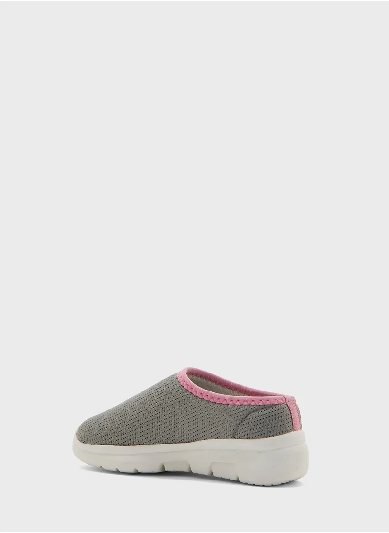 Pinata Casual Slip Ons For Girls