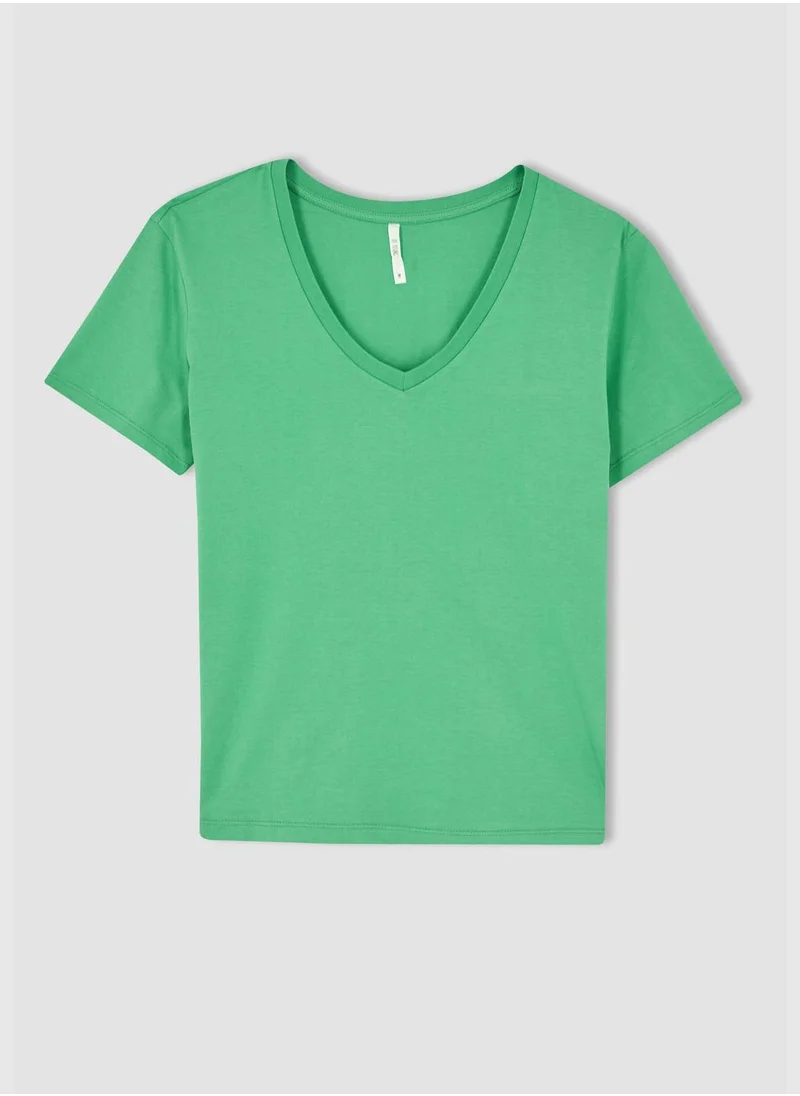 DeFacto Relaxed Fit V Neck T-Shirt