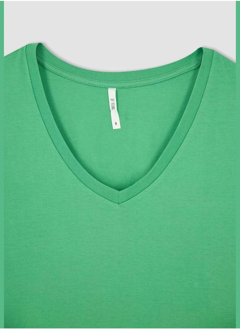 DeFacto Relaxed Fit V Neck T-Shirt