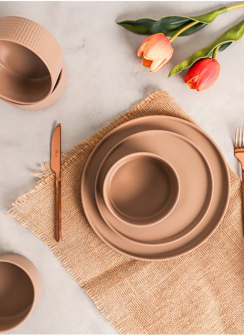 18 PCs Dinner Set