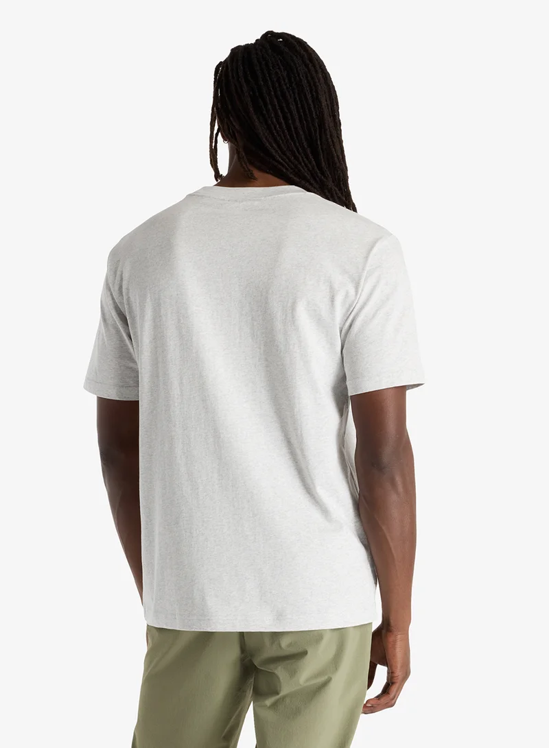 نيو بالانس تيشيرت بشعار أثليتكس