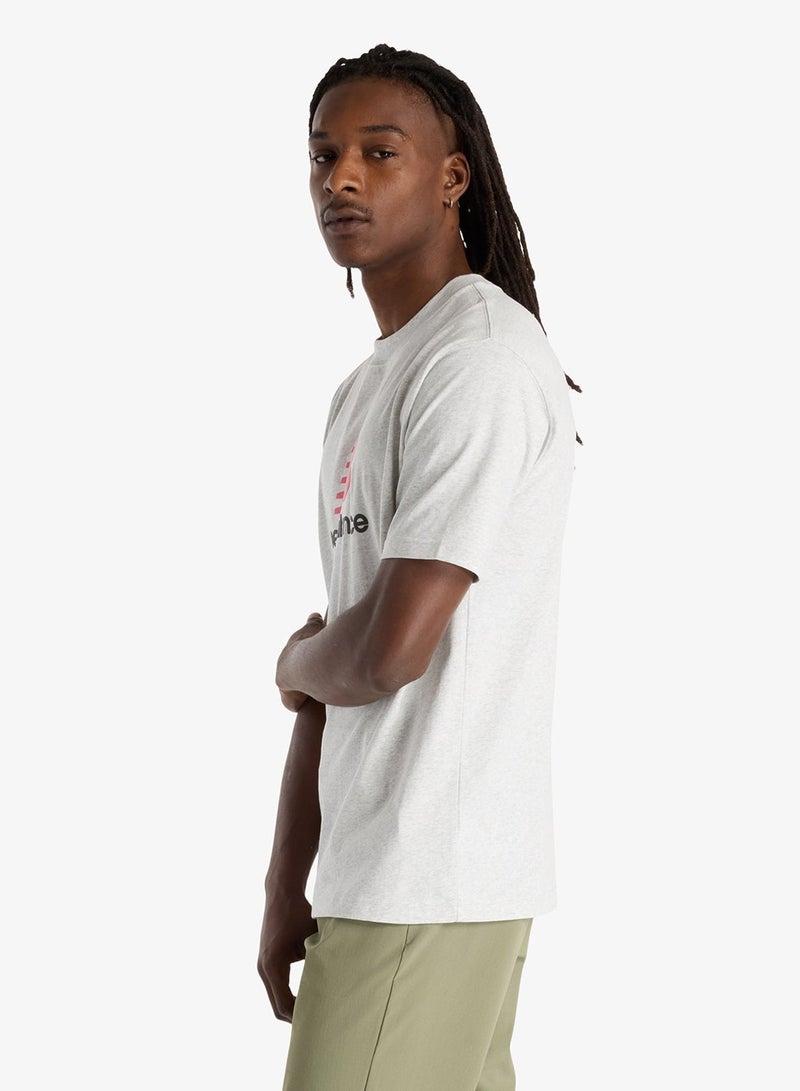 نيو بالانس تيشيرت بشعار أثليتكس - Image 3