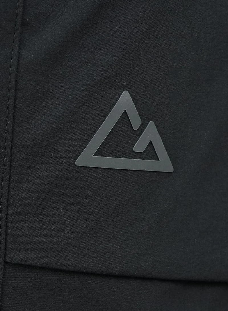 GIORDANO Men’s G-Motion Mid-Rise Relaxed Fit Nylon-Spandex Performance Shorts