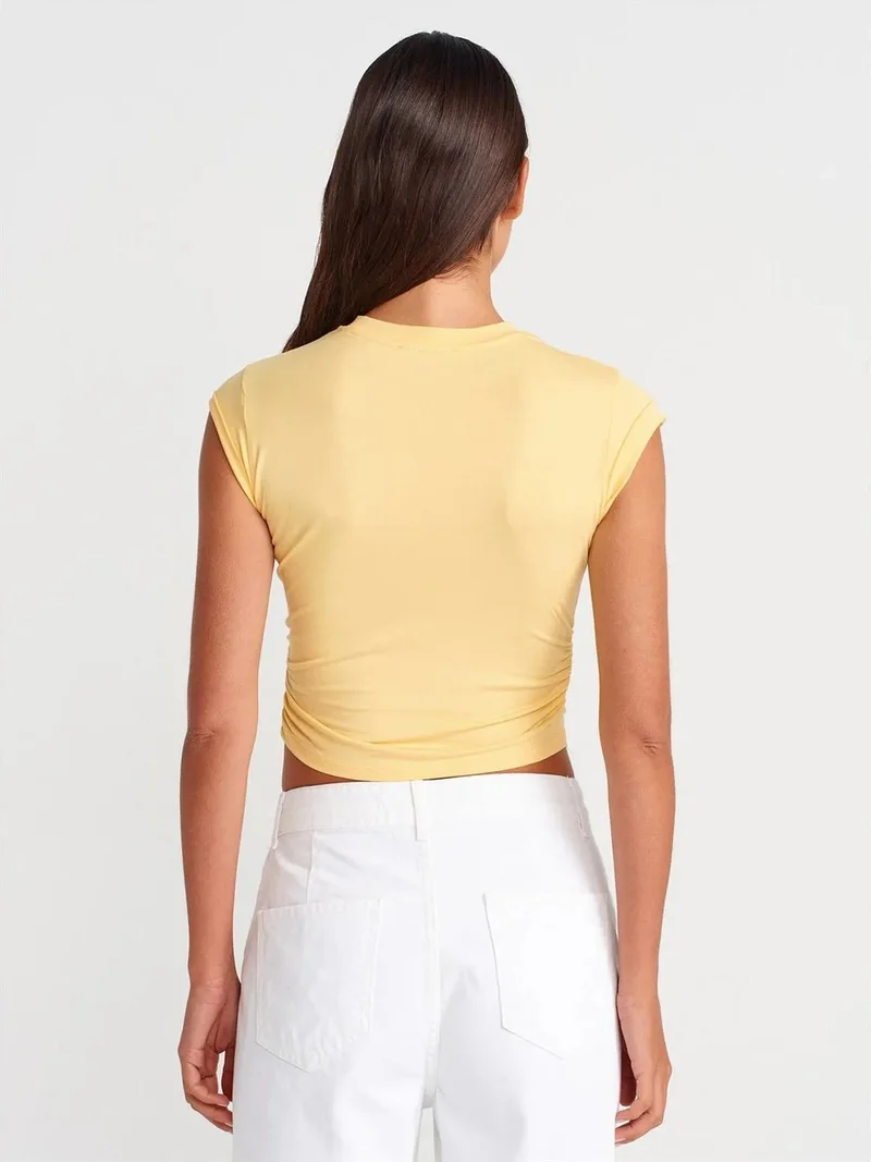 ديلفين Dilvin Women's Sleeveless Crop T-shirt