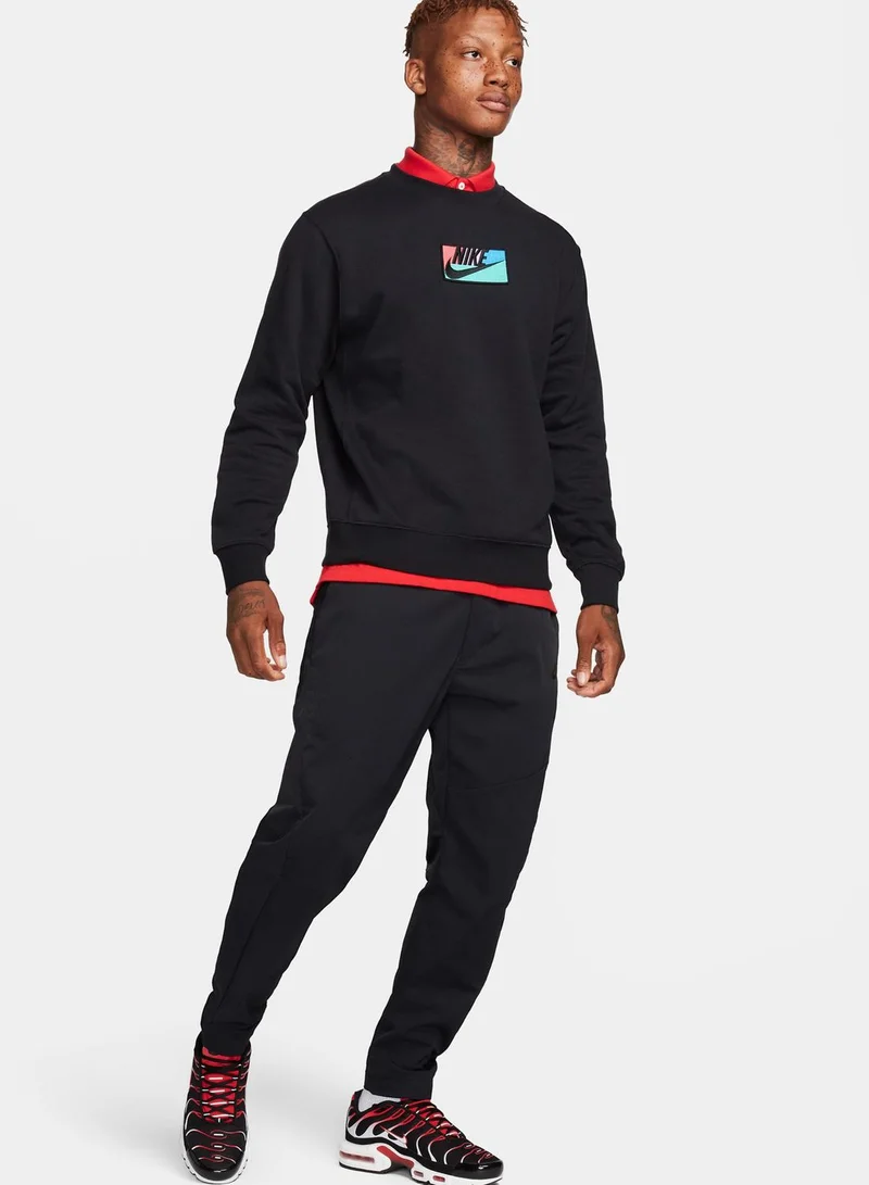 نايكي سويت شيرت بطبعة Club+ Patch