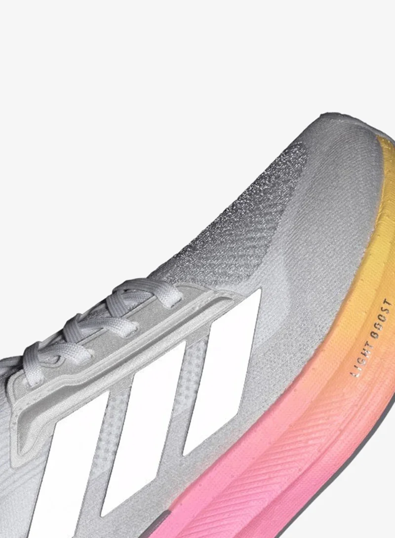 adidas حذاء جري ألترا بوست  أبيض للرجال مقاس .