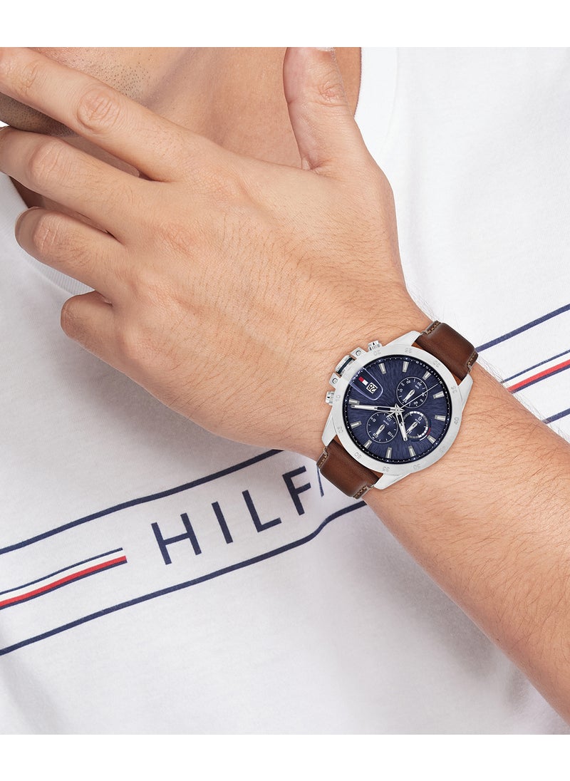 TOMMY HILFIGER Jameson Multifunction Analog Leather Strap Watch  - Image 4