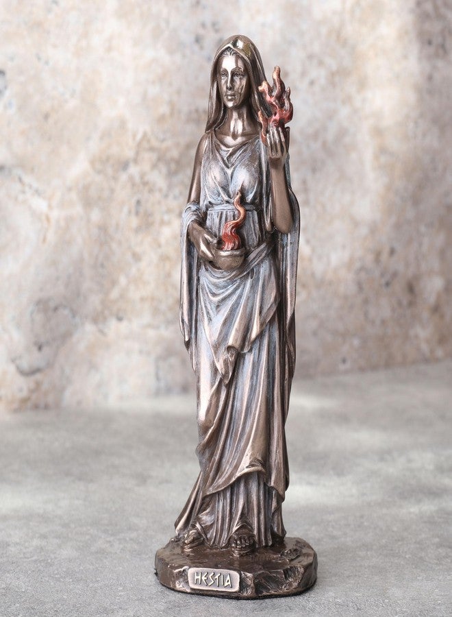 فيرونيز ديزاين تمثال هيستيا، إلهة المنزل والموقد اليونانية، من تصميم فيرونيز، بارتفاع 6 1/4 بوصة، مصنوع من الراتنج المصبوب على البارد، بلمسة نهائية برونزية. - Image 2