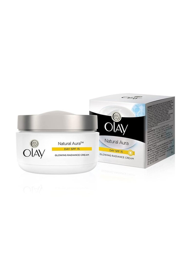 Olay Natural Aura Day Cream with SPF 15 | Glowing Radiance Cream | With Niacinamide and Vitamin E | Normal, Oily, Dry, Combination Skin | 50g - Image 2