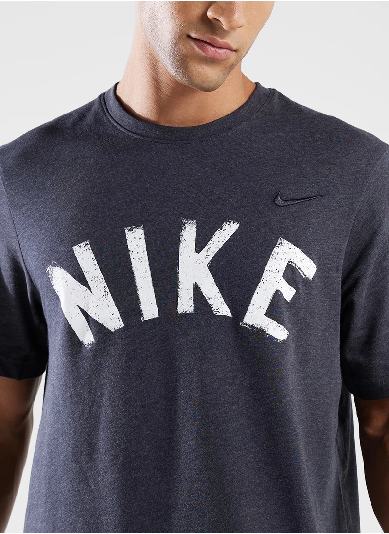 نايكي Primary Dri-Fit Swoosh T-Shirt