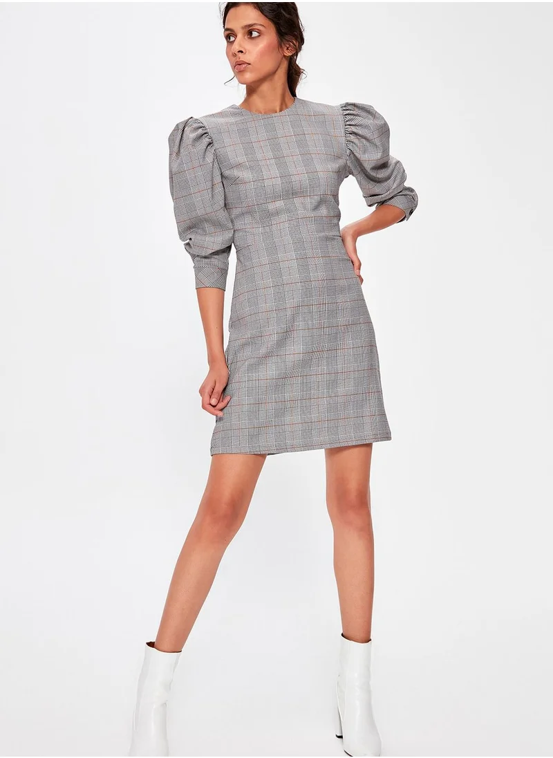 trendyol Puffed Sleeve Checked Dress