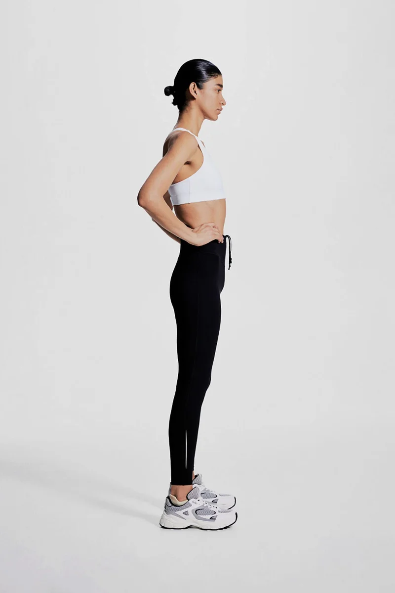 اتش اند ام High Support Sports bra in ShapeMove